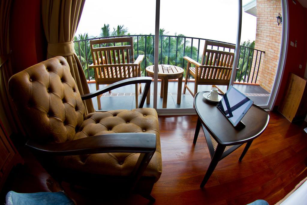 Hotel Coasta Bangsaen Si Racha Habitación foto