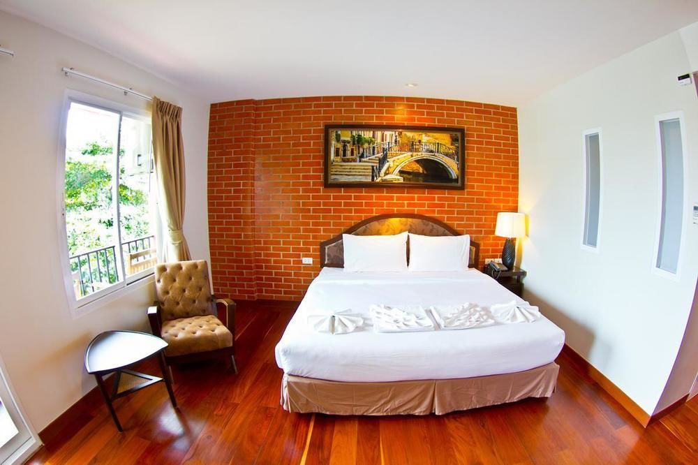 Hotel Coasta Bangsaen Si Racha Exterior foto