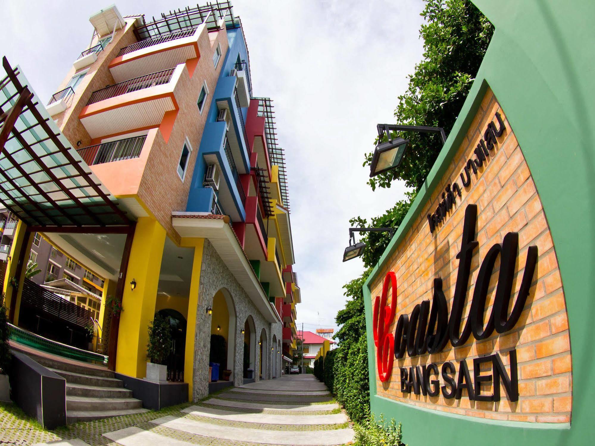 Hotel Coasta Bangsaen Si Racha Exterior foto